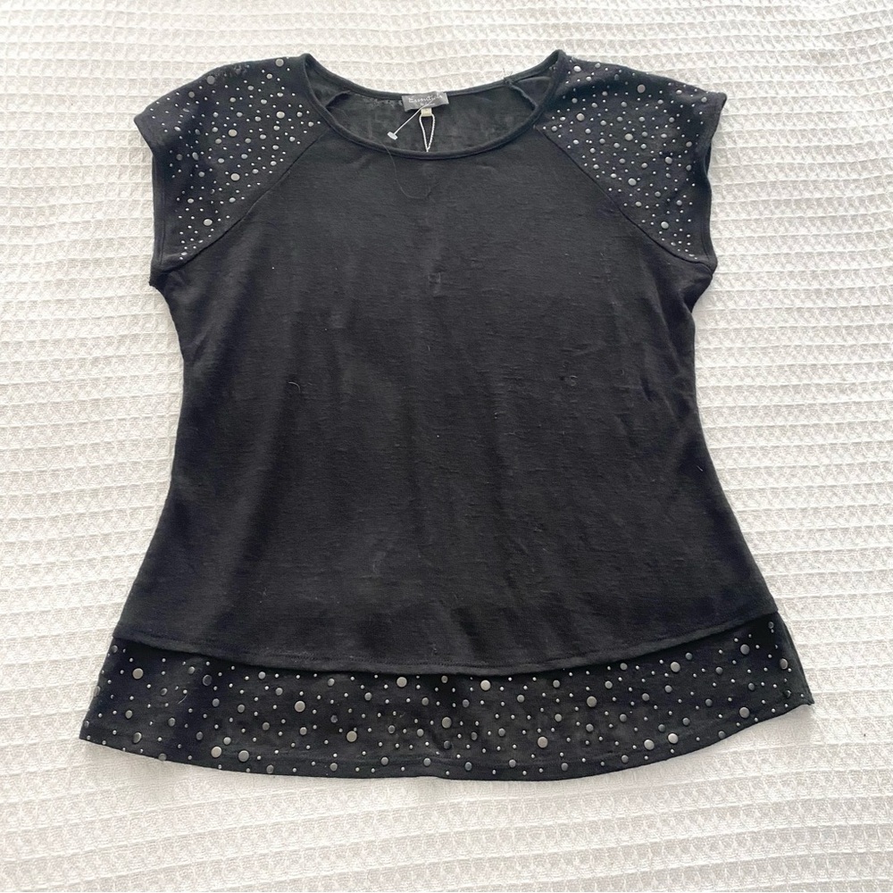 Essentials by Milano Black Short Sleeve Top with Silver Accents Large NWT